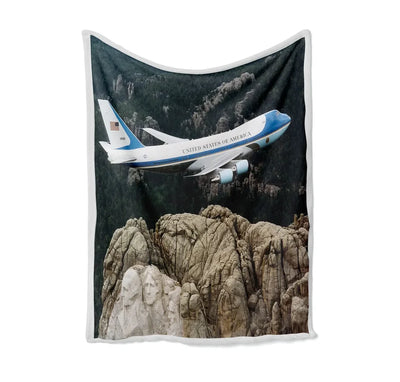 Cruising United States of America Boeing 747 Printed Pillows Bed Blankets & aviation print on soft fleece blanket.