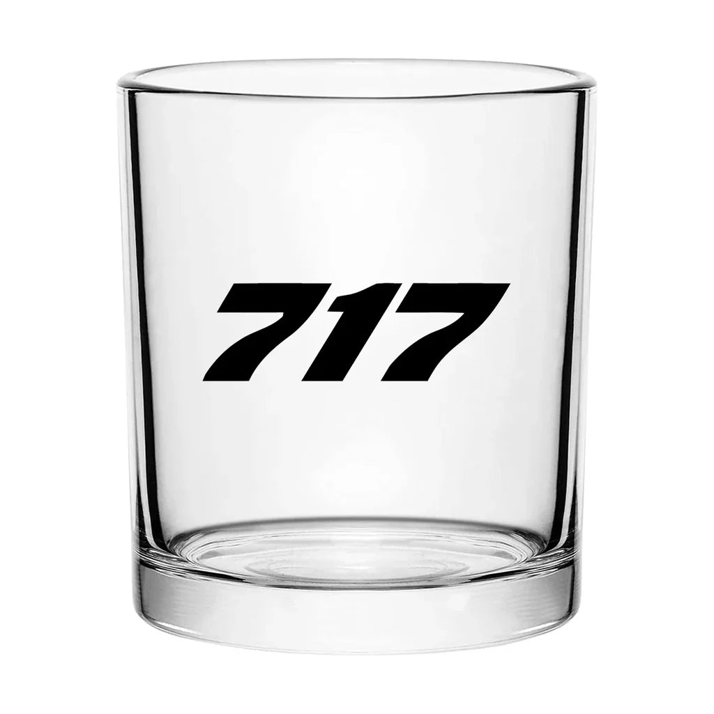 Boeing 717 Flat Text aviation design on whiskey glass, special-edition crystal cut.