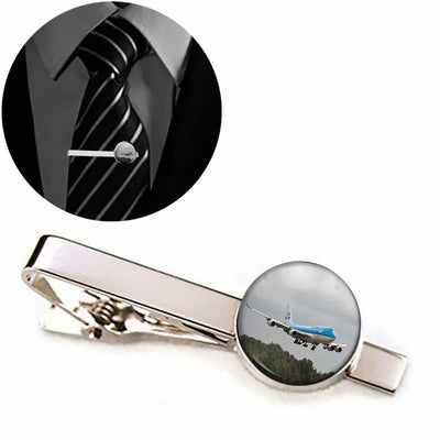 Landing KLM's Boeing 747 aviation-themed tie clip, polished stainless steel.