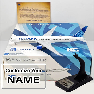 Side view of United Airlines Boeing 767-400ER N77066 Airplane Model (1:400 Scale) aviation 20-30cm scale model aircraft in di.