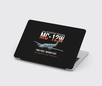 MC-12W Liberty Eyes Over The Ground design on black MacBook case