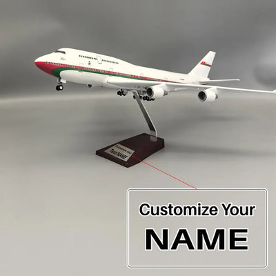 Side view of Oman Airlines Boeing 747 Airplane Model (1/150 Scale - 47CM) aviation LED model airplane in diecast metal with L.