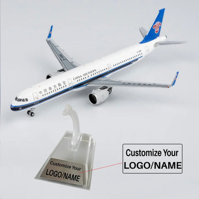 Side view of China Southern Airlines Airbus A321Neo Airplane Model B-1089 (1/400 Scale) aviation 16-18cm scale model aircraft.