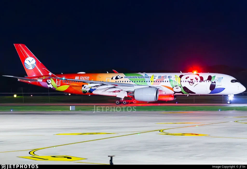 Customisable Airbus A350 Model Airplane - view 3