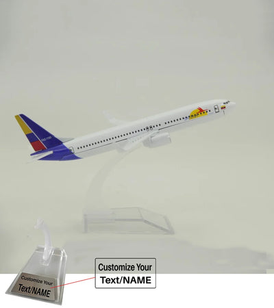 Side view of Satena Airways of Colombia Boeing 737 Airplane Model (16CM) aviation 16-18cm scale model aircraft in diecast met.
