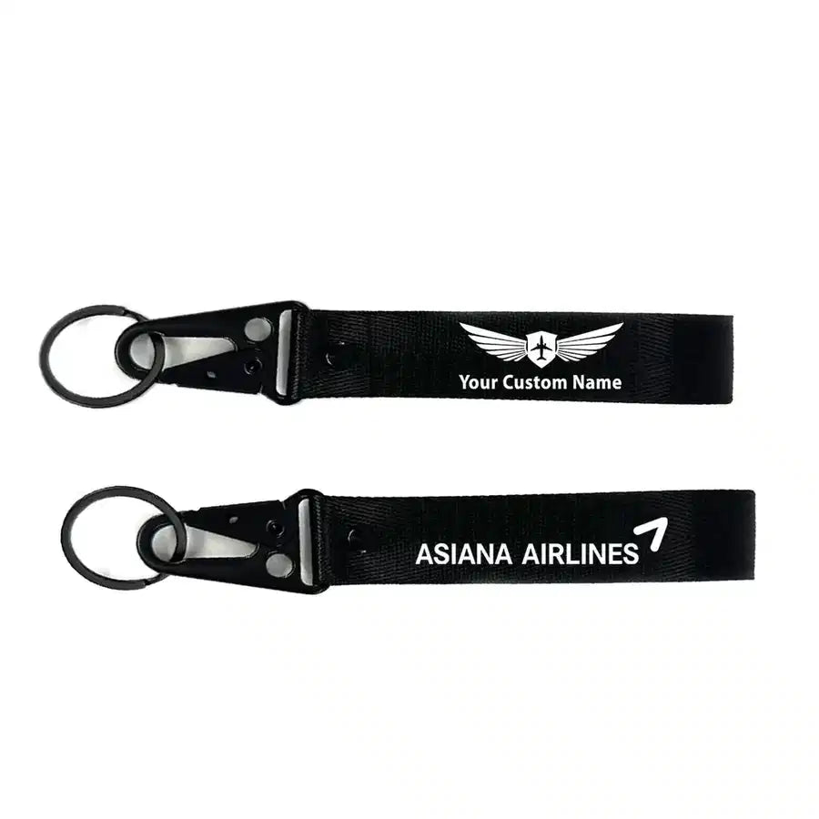 Asiana Airlines aviation hawk-shaped key chain, durable metal alloy.