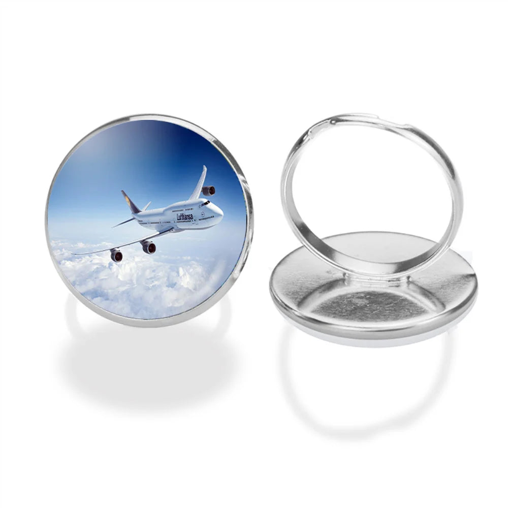 Cruising Lufthansa's Boeing 747 aviation ring in stainless steel.