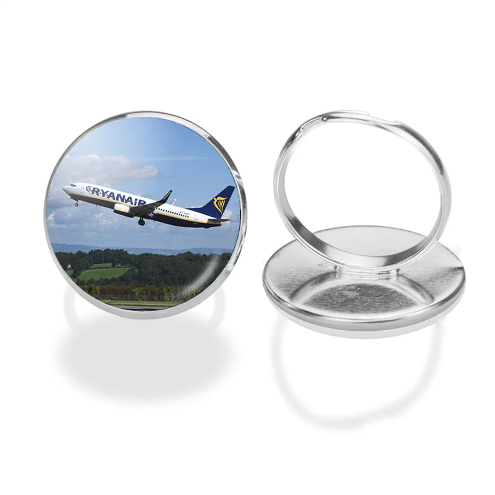 Departing Ryanair's Boeing 737 aviation ring in stainless steel.
