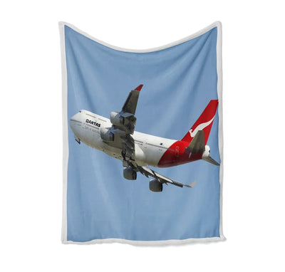 Departing Qantas Airlines Boeing 747 Bed Blankets & aviation print on soft fleece blanket.