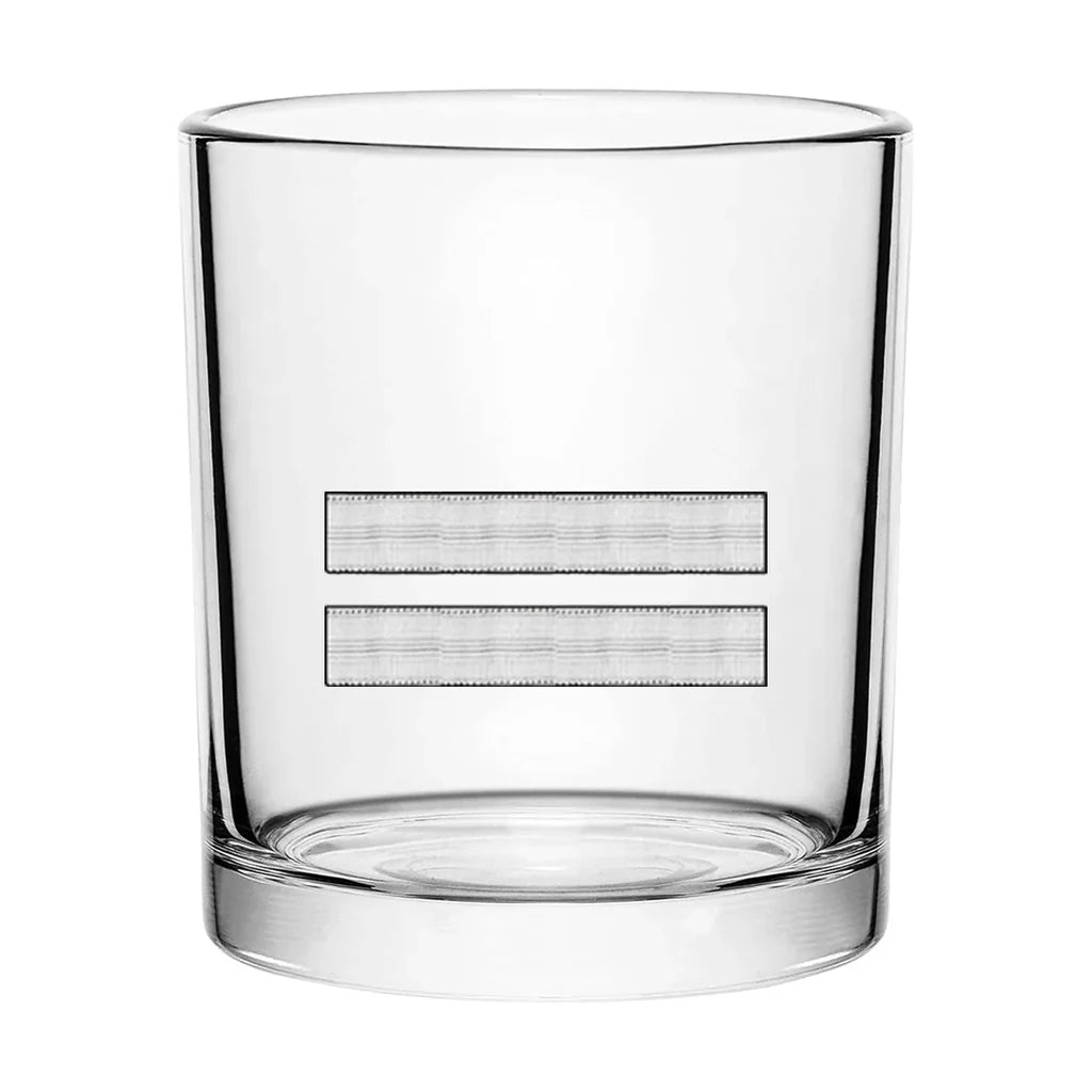 Silver Pilot Epaulettes (2 Lines) aviation design on whiskey glass, special-edition crystal cut.