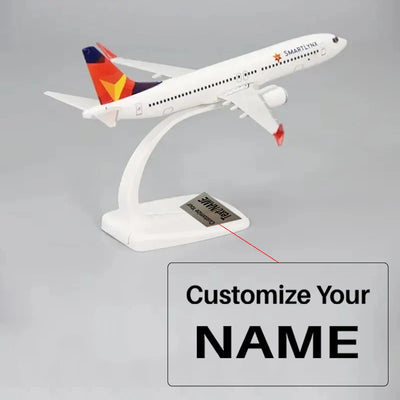 Side view of SMARTLYNX Airlines Boeing 737 MAX8 Airplane Model (1:200 Scale) aviation 16-18cm scale model aircraft in diecast.