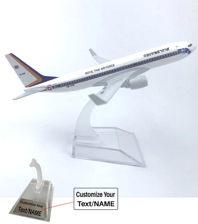 Side view of Thai presidential plane Boeing 737 Airplane Model (16CM) aviation 16-18cm scale model aircraft in diecast metal.