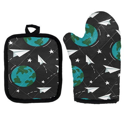 Paper Planes & Earth Kitchen Glove & Holder aviation design on durable fabric with insulated lining kitchen glove holder.