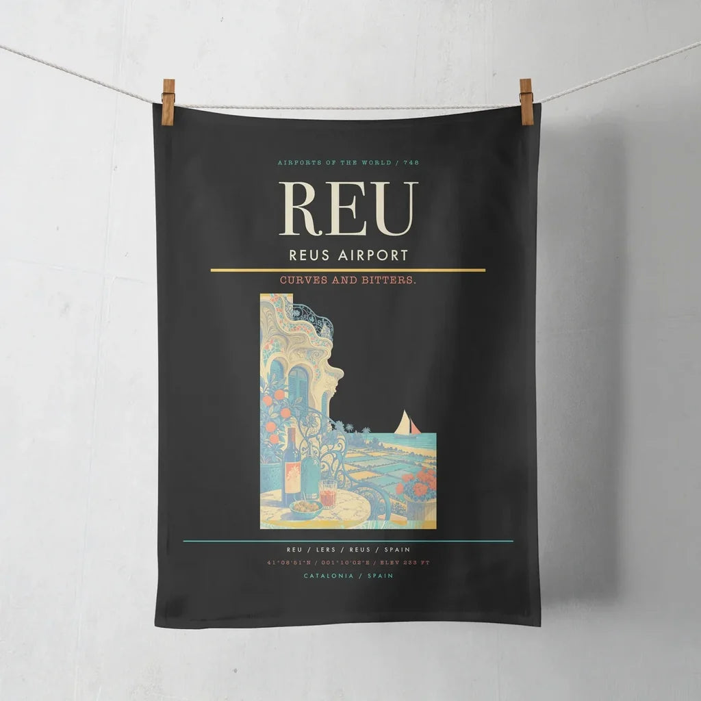 Reus Airport (REU) design on black towel