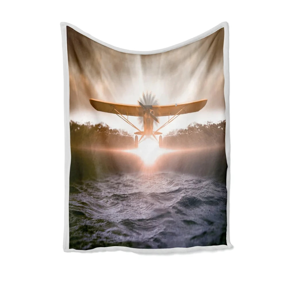 Graphical Propeller Bed Blankets & aviation print on soft fleece blanket.