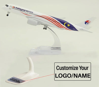 Side view of Malaysia Airlines Airbus A350 Airplane Model (20CM) aviation 20-30cm scale model aircraft in diecast metal.