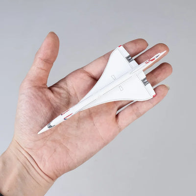 Side view of British Airways Concorde die-cast scale model airplane, 1:400 scale.