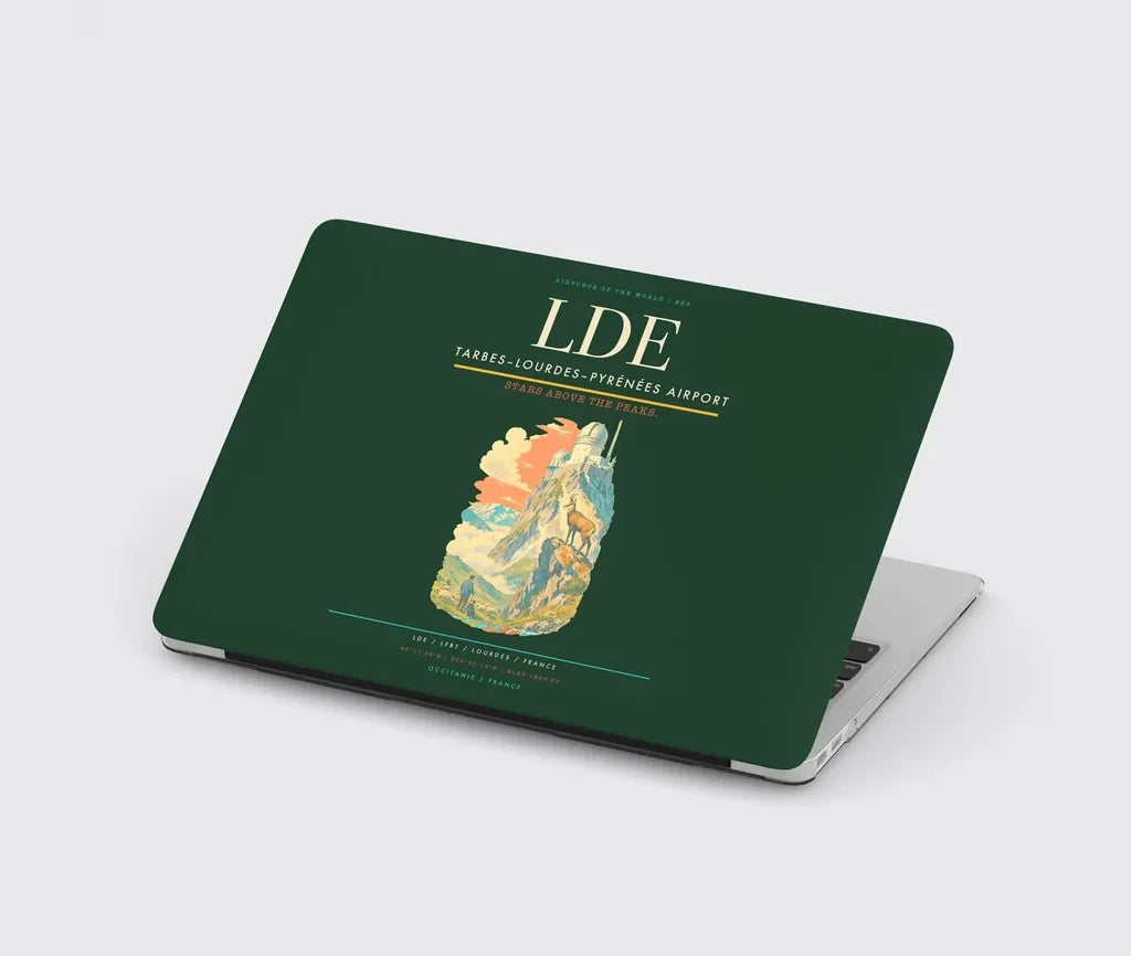 Tarbes–Lourdes–Pyrénées Airport (LDE) design on dark green MacBook case
