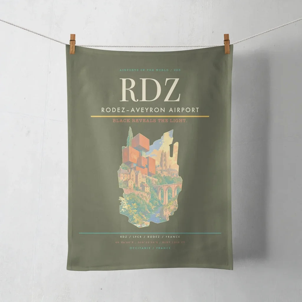 Rodez–Aveyron Airport (RDZ) design on green army towel