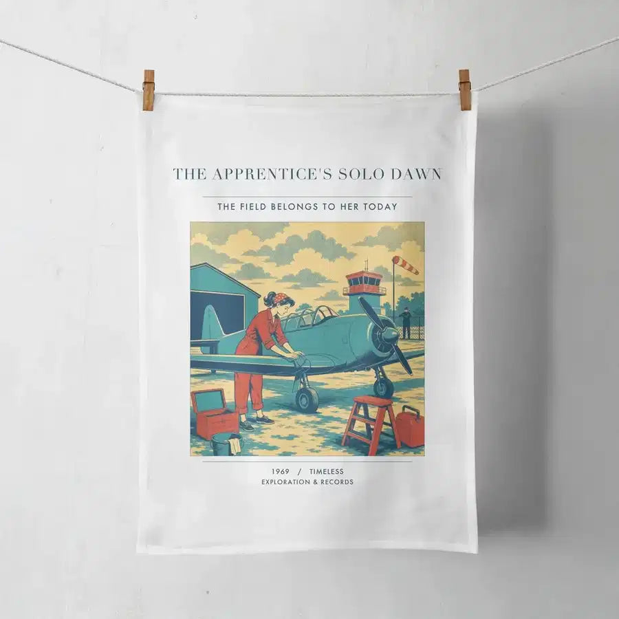 VINTAGE G4427 - The Apprentice's Solo Dawn - Designed Towels design on white