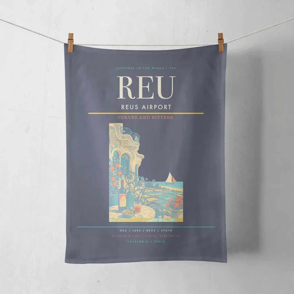 Reus Airport (REU) design on navy blue towel