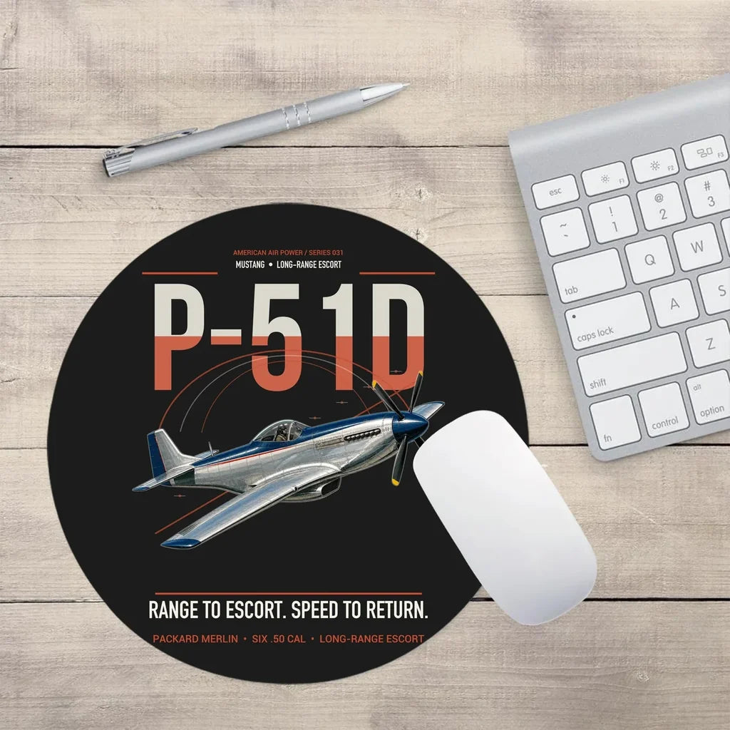P-51D Mustang design on black round mouse pad