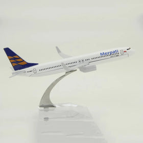 Indonesia Boeing 737 Airplane Model (16CM)