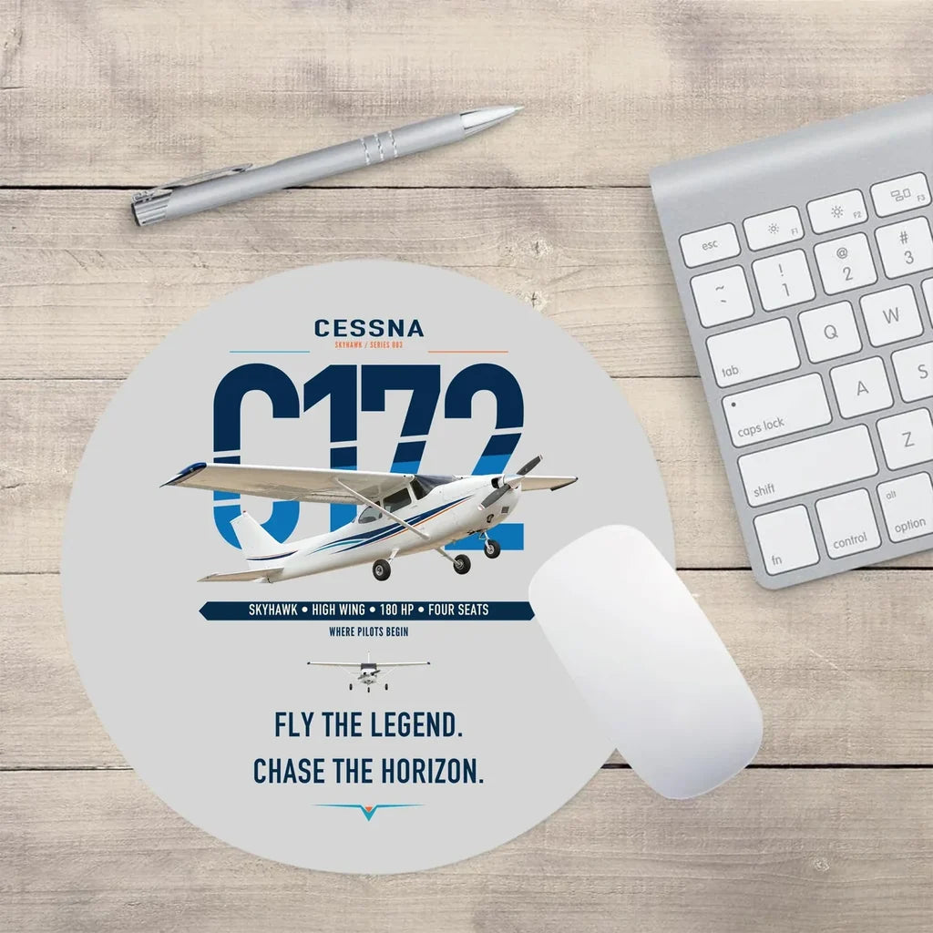 Cessna 172 Skyhawk design on light gray round mouse pad