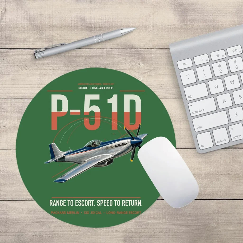 P-51D Mustang design on green round mouse pad