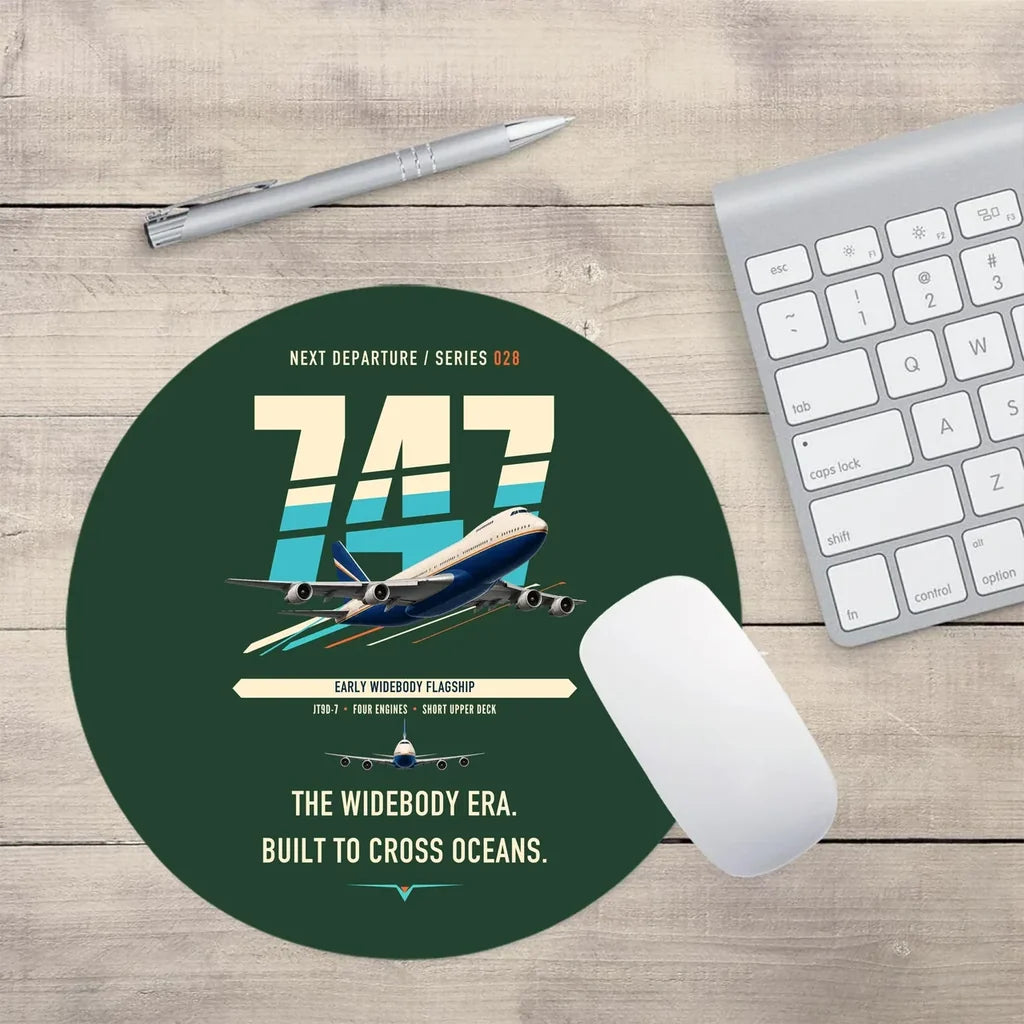 Boeing 747-200B design on dark green round mouse pad