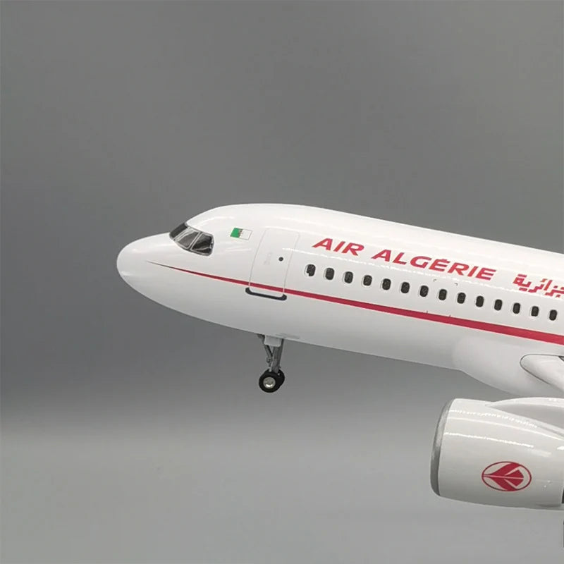 Customisable Boeing 737 Model Airplane - view 3