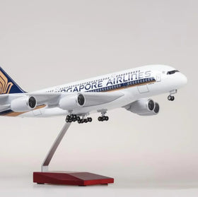 Singapore Airlines Airbus A380 Airplane Model (1/160 Scale)