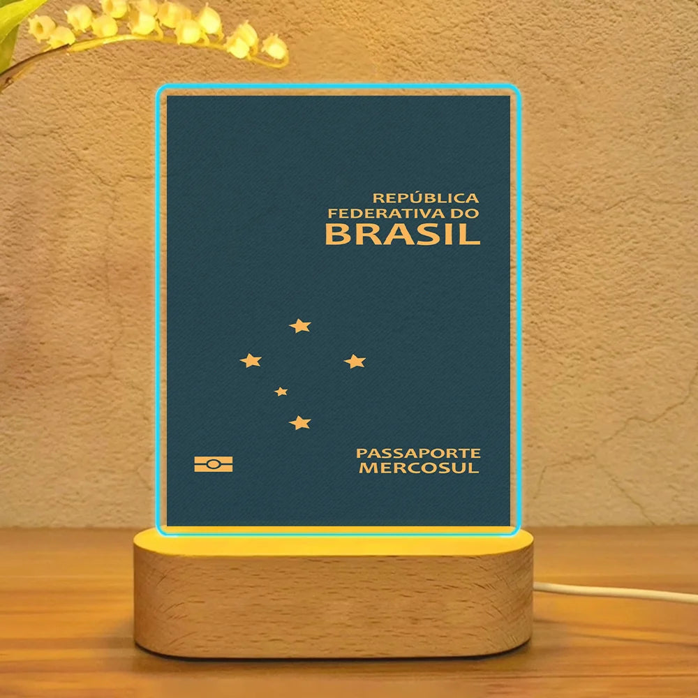 Brasil Passport Lamp - view 3