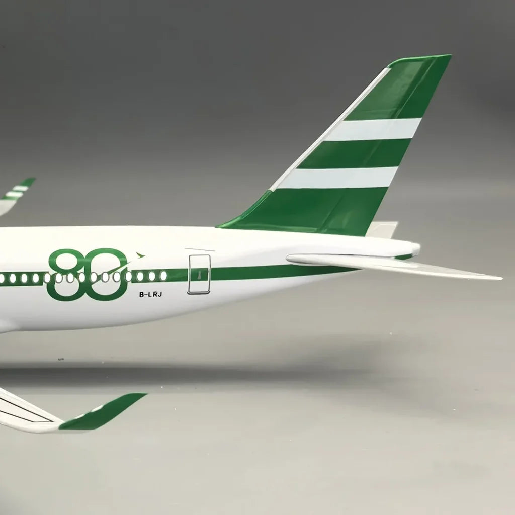Customisable Airbus A350 Model Airplane - view 3