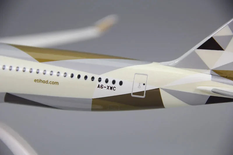 Customisable Airbus A350 Model Airplane - view 3