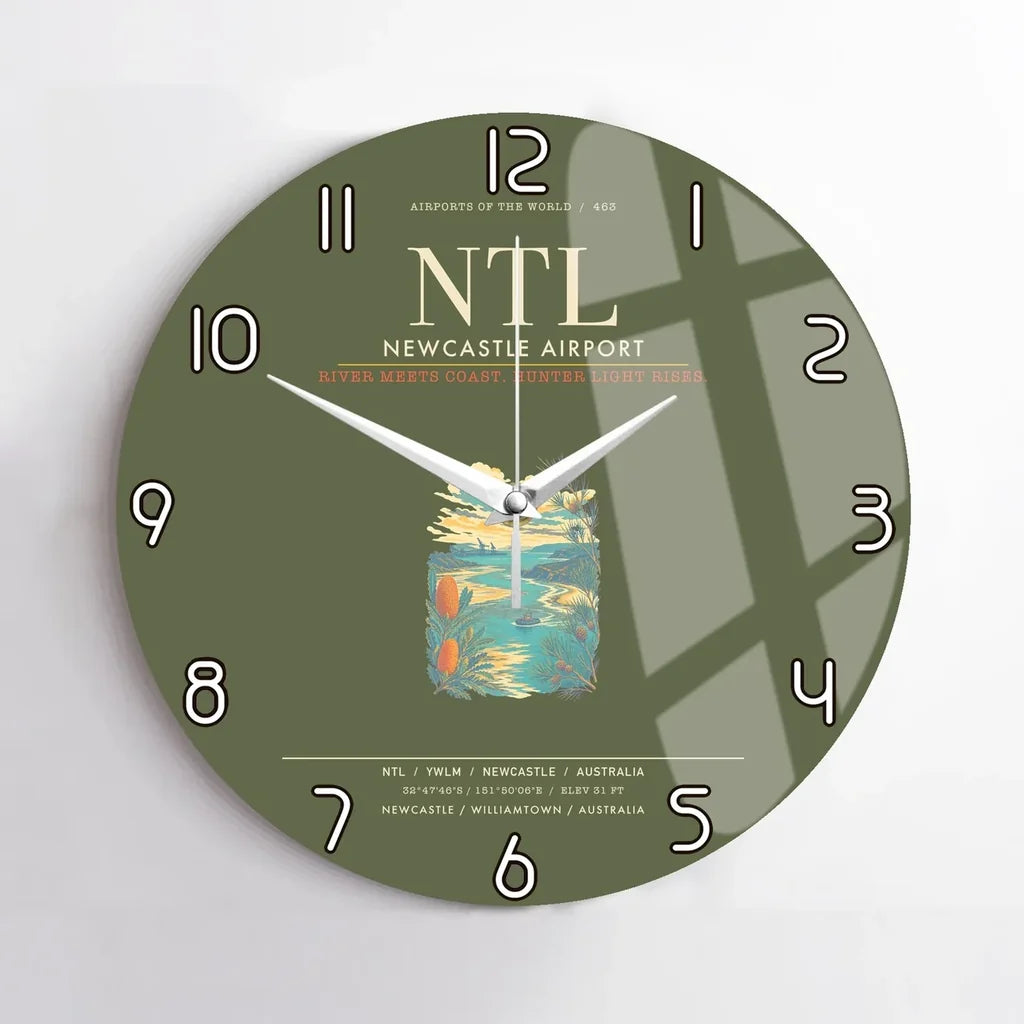 Newcastle Airport NTL Wall-Clock No-Frame - Green Army