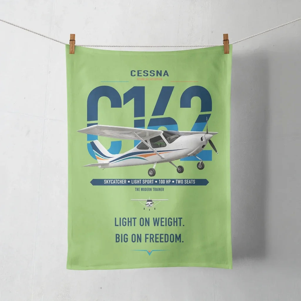 Cessna 162 Skycatcher design on light green towel