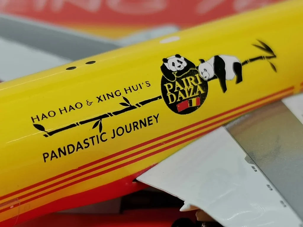 Customisable Boeing 767 Model Airplane - view 4