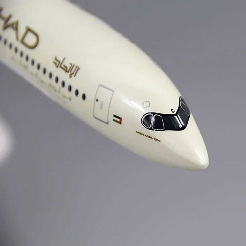 Customisable Airbus A350 Model Airplane - view 5