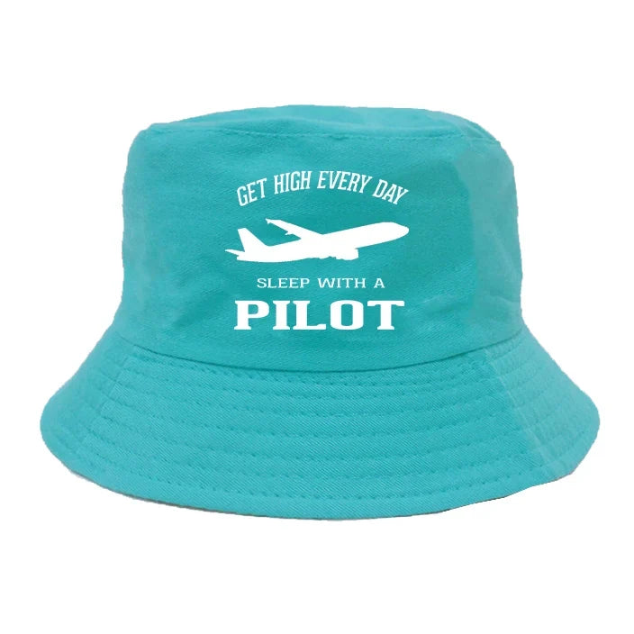 Get High Every Day Sleep With A Pilot summer hat - green