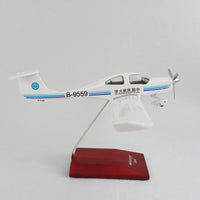 Thumbnail for Customisable Diamond DA40 Diamond Star 1/32 Model Airplane - view 6