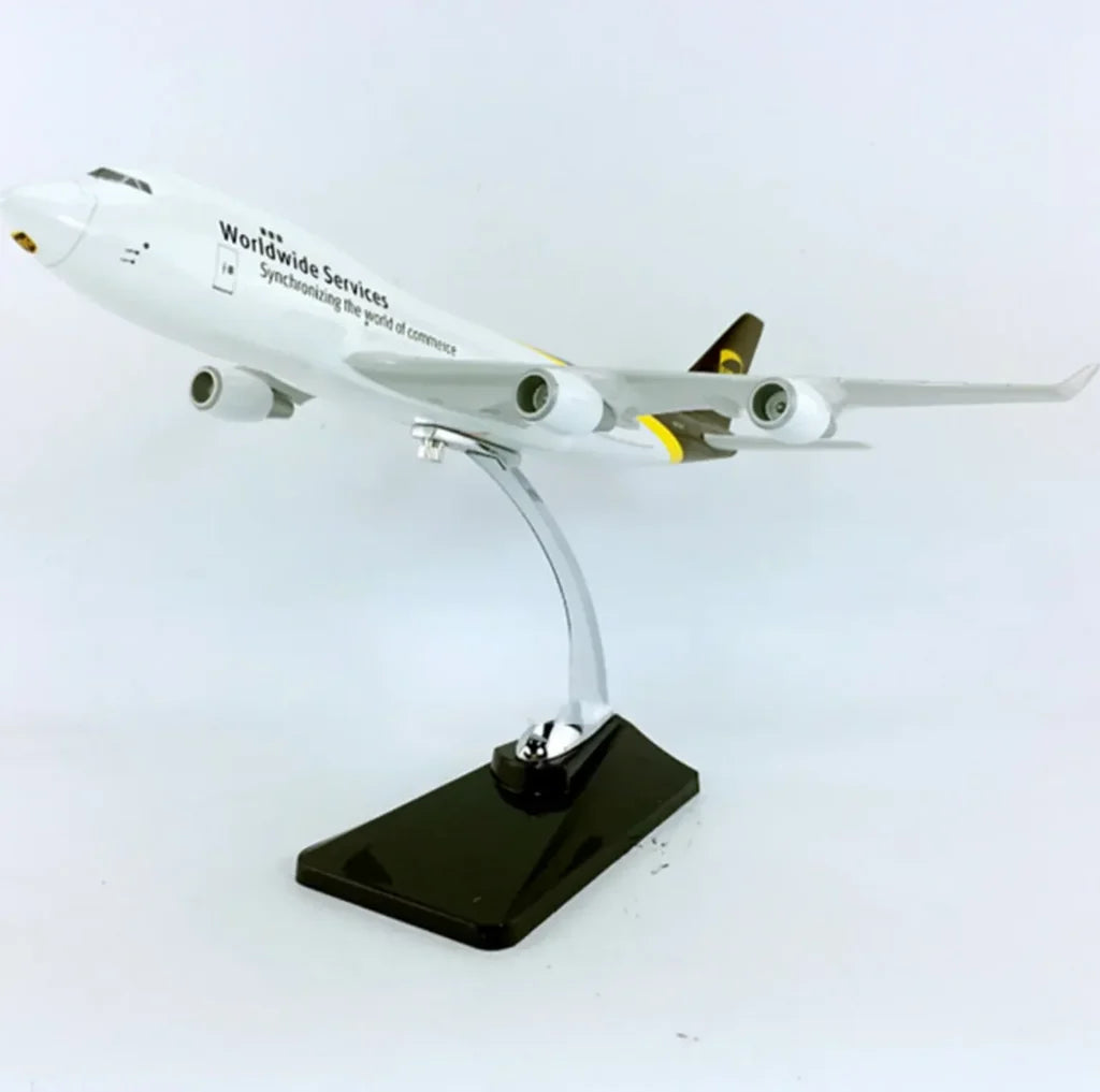 Customisable Boeing 747 Model Airplane - view 5