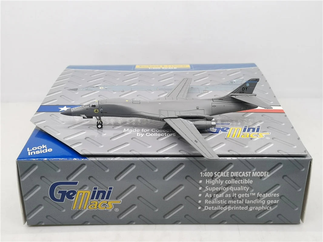 Customisable US Air Force Model Airplane - view 5