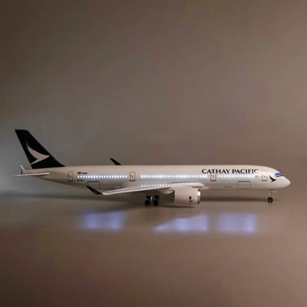 Customisable Airbus A350 Model Airplane - view 5