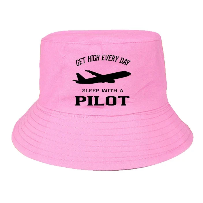 Get High Every Day Sleep With A Pilot summer hat - light pink