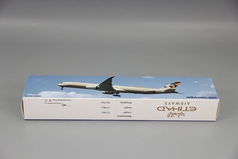 Customisable Airbus A350 Model Airplane - view 9
