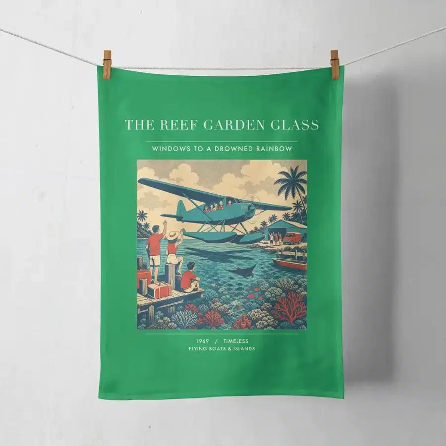 VINTAGE G4410 - The Reef Garden Glass - Designed Towels design on green