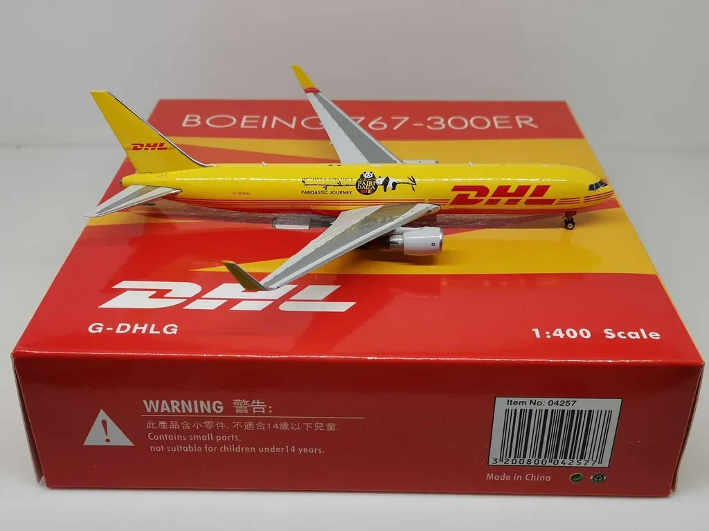 Customisable Boeing 767 Model Airplane - view 7