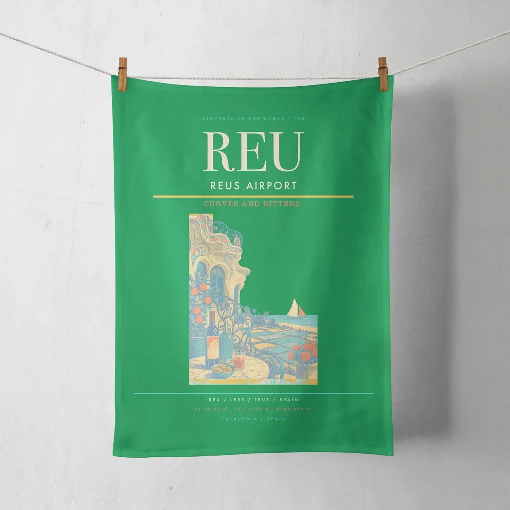 Reus Airport (REU) design on green towel