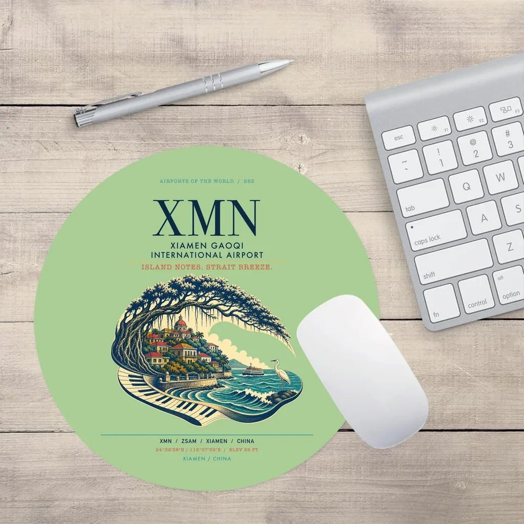 Xiamen Gaoqi International Airport (XMN) design on light green round mouse pad